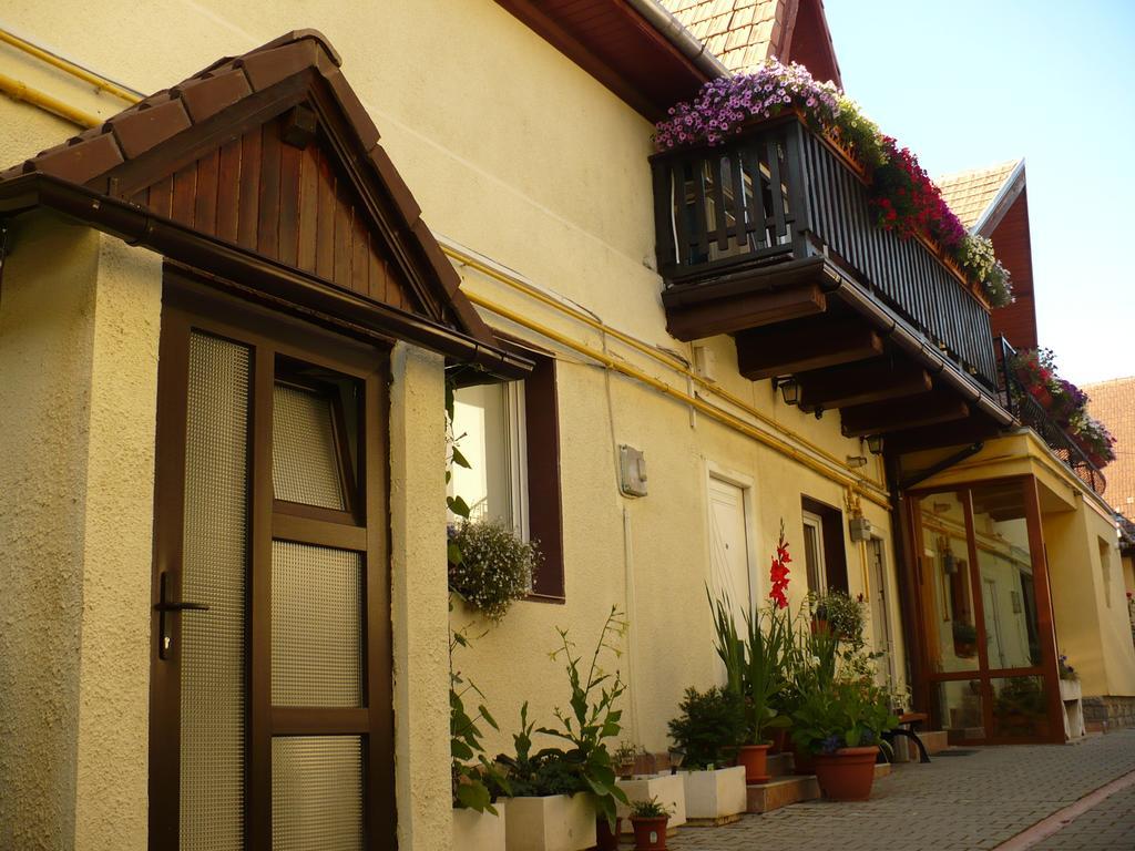 Rami House Central Double Rooms บราชอฟ ภายนอก รูปภาพ