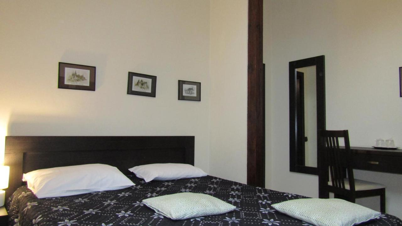 Rami House Central Double Rooms บราชอฟ ภายนอก รูปภาพ