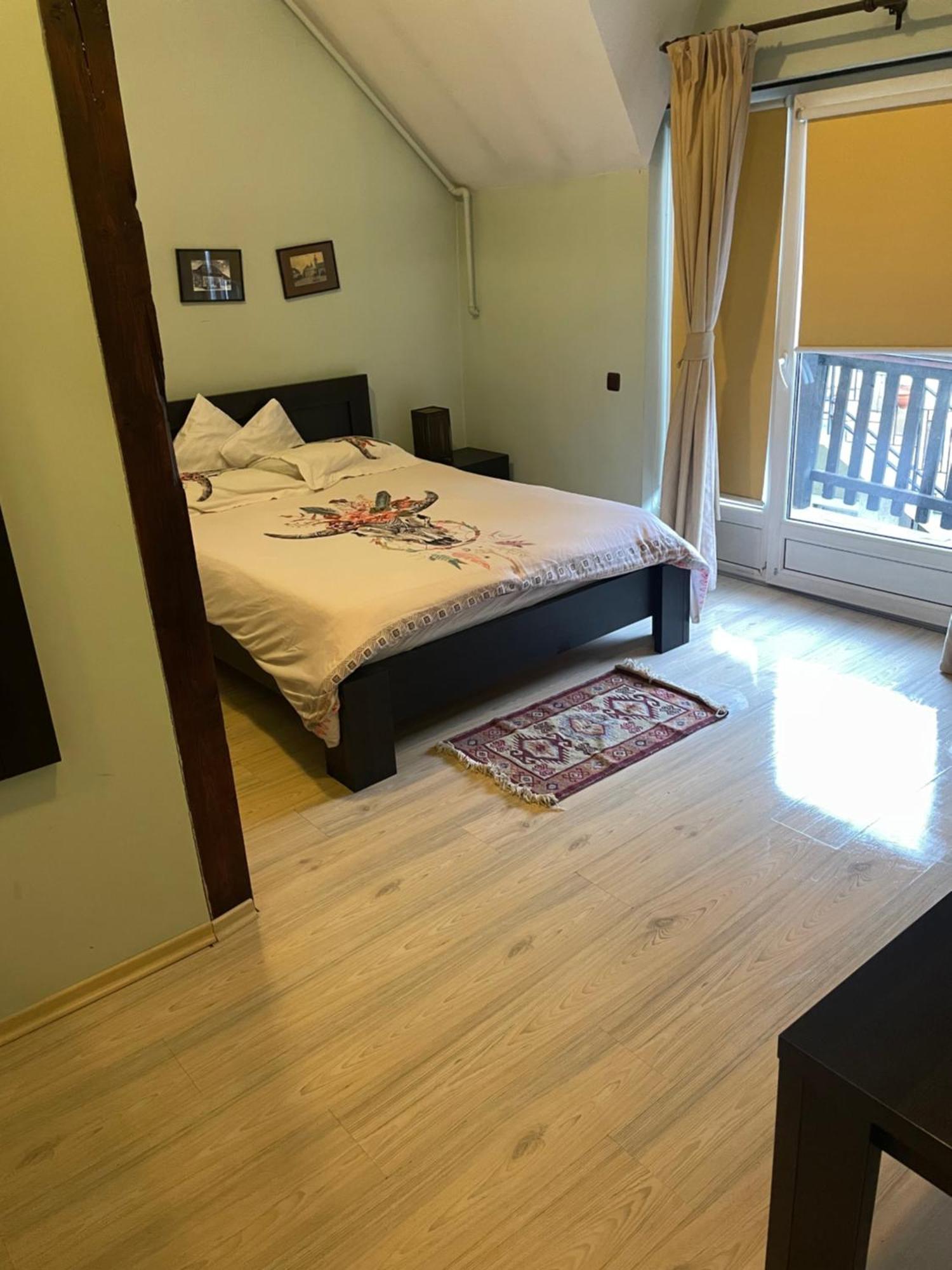 Rami House Central Double Rooms บราชอฟ ภายนอก รูปภาพ