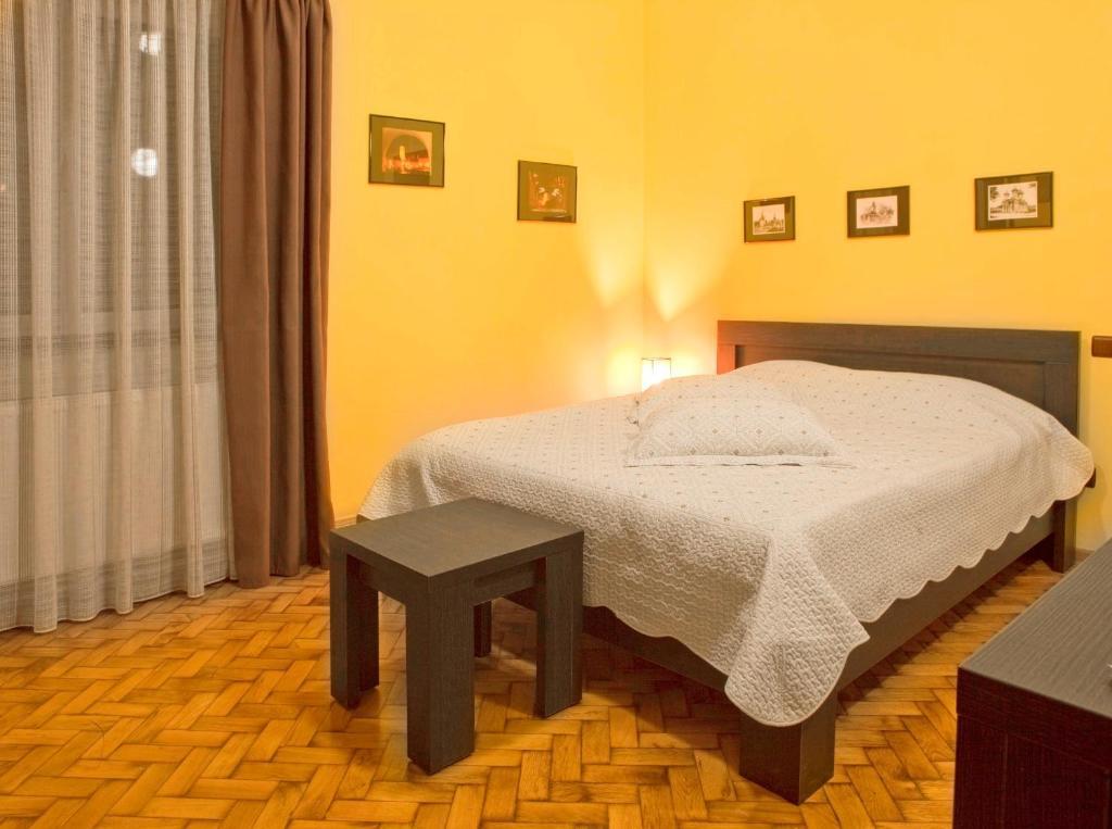 Rami House Central Double Rooms บราชอฟ ห้อง รูปภาพ